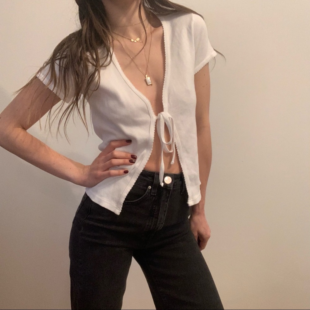 Brandy Melville Tie T-Shirt (Never Worn, With Tags)